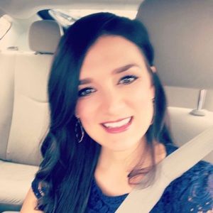 Meet your Posher, Kelly